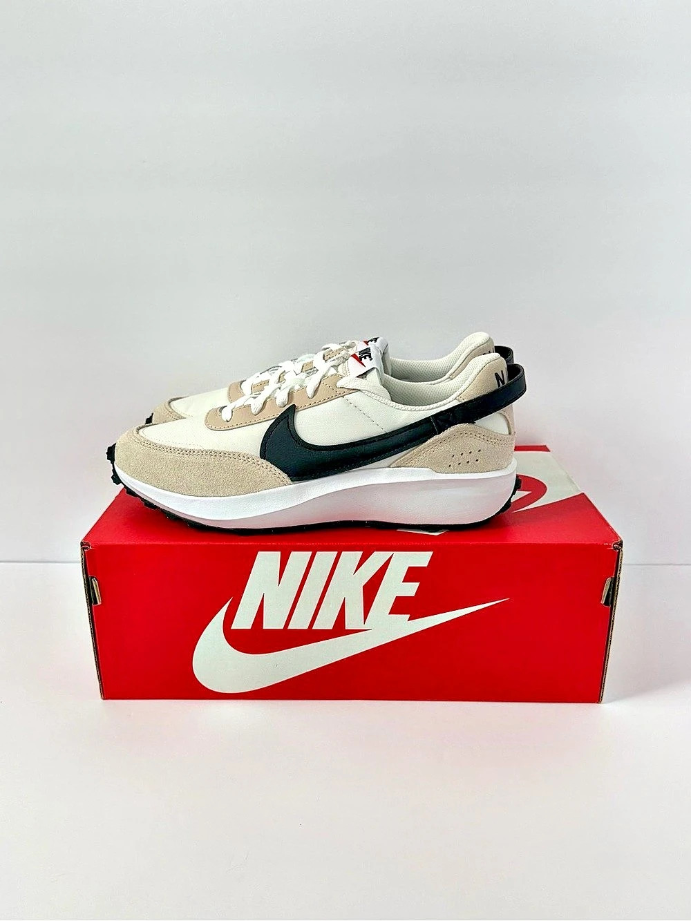 Nike Waffle Debut Sanddrift Black Phantom Women’s 8.5 New in Box